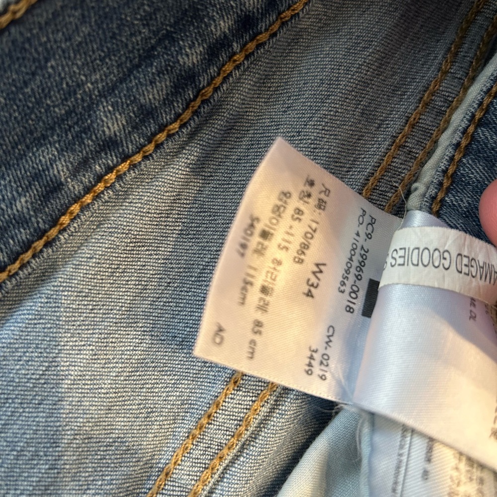 Levi Bermuda short, size 34 - Picture 4 of 4